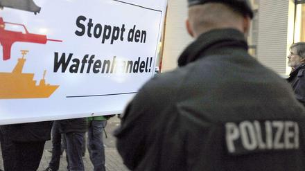 Ein Journalist, der sich nicht als fanatischer Waffengegner versteht, hat ein Buch über die deutsche Beteiligung am globalen Markt für Kriegsgerät geschrieben.