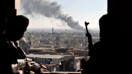 Dem Bürgerkrieg in Syrien hatte auch der UN-Sicherheitsrat nichts entgegenzusetzen. Resolutionen gegen Präsident Assad scheiterten mehrfach am Veto Russlands und Chinas.