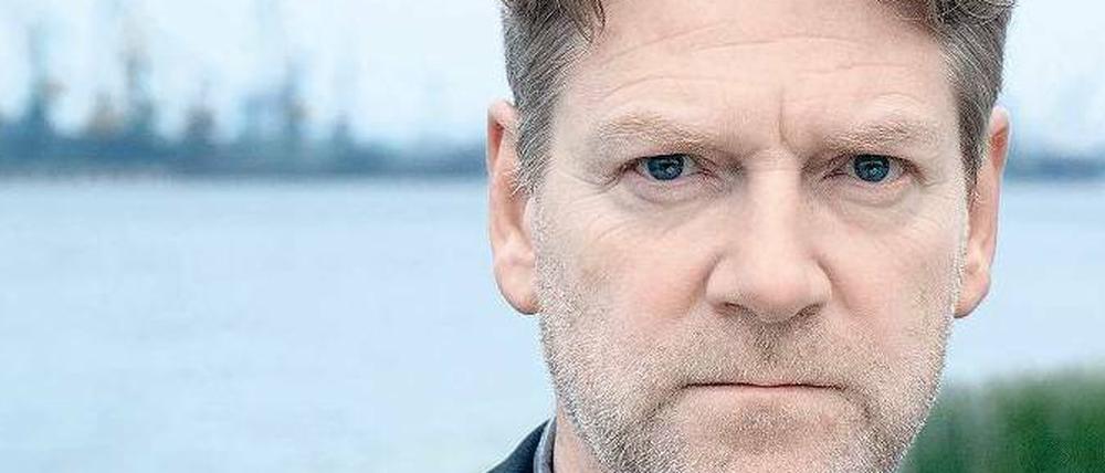 Unrasiert, mürrischer Blick: Kenneth Branagh als Kommissar Kurt Wallander. Als Polizist ist er begnadet, in seinem Innern toben jedoch ganz andere Kämpfe. Foto: ARD