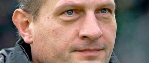 Als aktiver Spieler stand Jürgen Rollmann 1996/1997 im Tor der Augsburger. Nach dem Ende seiner sportlichen Laufbahn arbeitete Rollmann 1999 und 2000 als Manager und Geschäftsstellenleiter beim FCA.