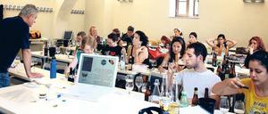 Eine Unterrichtsstunde an der „Università degli Studi di Gastronomiche“ in Piemont.