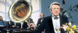 Mit dekorativem Grammophon im Jahr 1984 im ZDF.