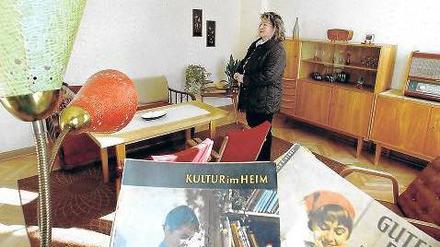 Umherspaziert in der Vergangenheit. Ein Museum und Dokumentationszentrum in Eisenhüttenstadt macht den Alltag in der DDR anschaulich. Doch nun ist kein Geld mehr da, um zu forschen und die Ausstellung weiterzuentwickeln. Foto: dapd