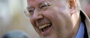 Gut lachen: Besser als ein Sparkassendirektor sollte man es immer haben!