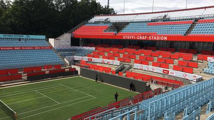 Im Steffi-Graf-Stadion soll in der kommenden Woche zumindest ein bisschen Wimbledon-Flair herrschen.