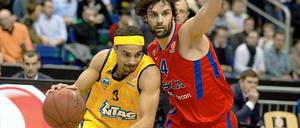 Zu selten kamen Albas Spieler wie hier DaShaun Wood an ihren Gegenspielern vorbei.