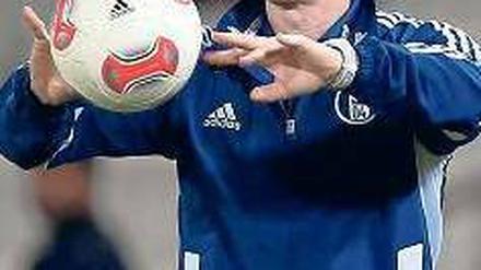 Debüt unter Druck. Keller muss bei Schalke schnell gute Ergebnisse liefern. Foto: Reuters
