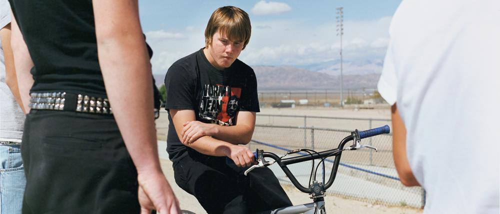 BMX, 2008. Das Bild stammt aus der Serie „Trona“ über die gleichnamige Stadt.