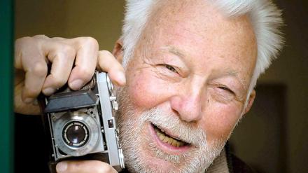Sammler und Fotograf. Robert Lebeck hat rund 30 000 Exponate zur Geschichte der Fotoreportage zusammengetragen.