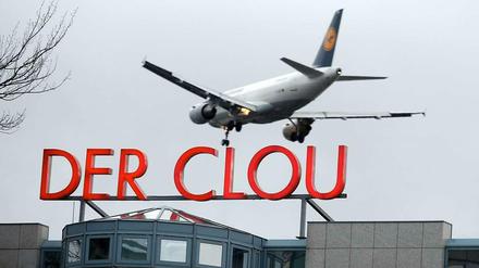 Ein Clou ist der neue Berliner Großflughafen noch nicht - das belastet auch Lufthansa.