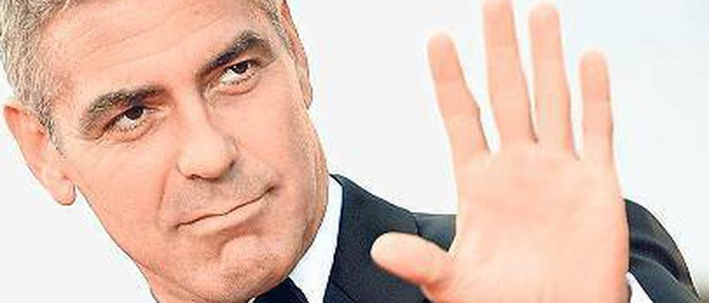George Clooney hat sich für längere Zeit eingerichtet: Er dreht in Babelsberg den Film: „The Monuments Men“ und hat sich dafür im Soho-House an der Torstraße eingemietet - angeblich für ganze fünf Monate.