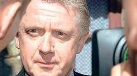 Im Kreuzverhör. Der frühere UCI-Präsident Hein Verbruggen muss sich gegen Vertuschungsvorwürfe wehren.