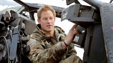 Teuflische Todesmaschinen, wie diesen Apache-Helikopter, hat die Bundeswehr vorsichtshalber gar nicht erst in Afghanistan stationiert. Prinz Harry soll damit sogar Menschen getötet haben.