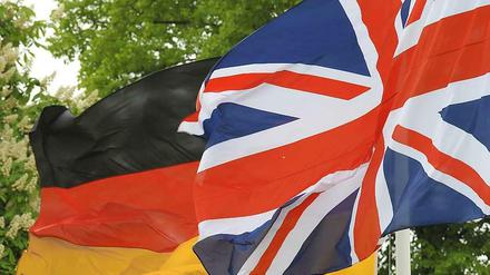 Über den Globus geweht. Von der britischen Insel aus hat sich das Englische in den letzten Jahrhunderten zur weltweit wichtigsten Verkehrssprache gemausert. In Berlin gilt es, diese Realität im Werben um Fachkräfte anzuerkennen.