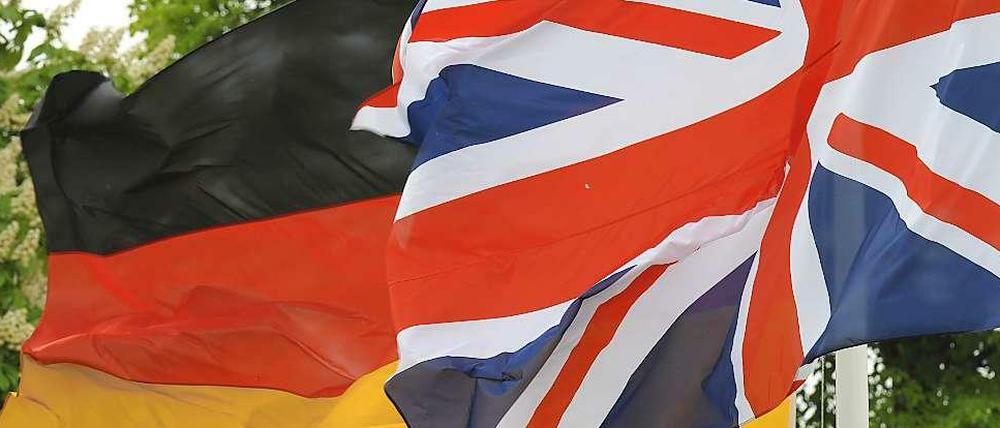 Über den Globus geweht. Von der britischen Insel aus hat sich das Englische in den letzten Jahrhunderten zur weltweit wichtigsten Verkehrssprache gemausert. In Berlin gilt es, diese Realität im Werben um Fachkräfte anzuerkennen.