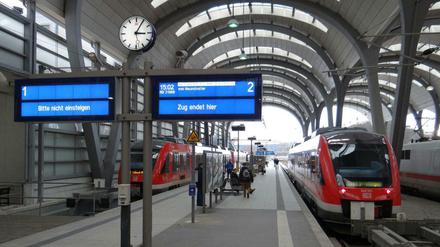 Ankommen, verweilen, weiterreisen. Drei Wochen in einem fernen Land sie nur das vorläufige Ende einer Reise.