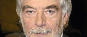 "Es muss endlich damit aufhören, bei euch im Osten war alles schlecht, und bei uns im Westen war alles gut." Psychoanalytiker Dr. Hans-Joachim Maaz.