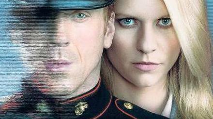 Zweifel an der Identität. Sergeant Nicholas Brody (Damian Lewis) wird nach acht Jahren in Al-Qaida-Gefangenschaft befreit. CIA-Agentin Carrie Mathison (Claire Danes) glaubt, dass Brody von Al Qaida zum Terroristen umgedreht worden ist. Foto: Promo