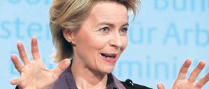 Als „erfreulich stabil“ bezeichnet Bundesarbeitsministerin von der Leyen die Situation. Foto: dpa