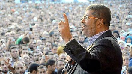 Der ägyptische Präsident Mohammed Mursi bei einer Rede vorm Kairoer Präsidentenpalast.