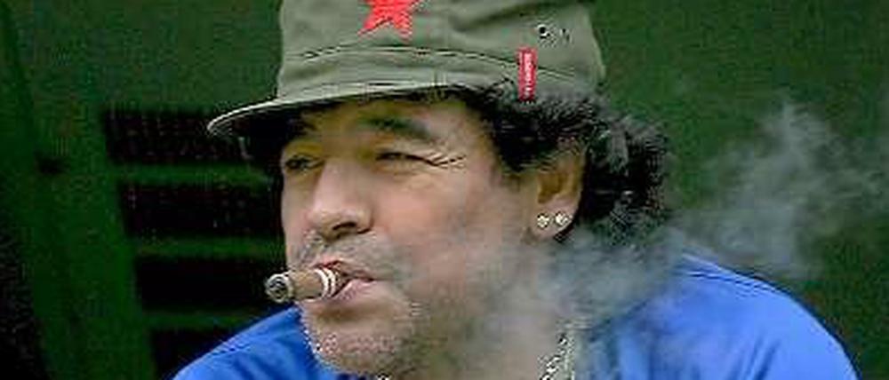 Kommt nach Beckham auch Diego Armando Maradona?