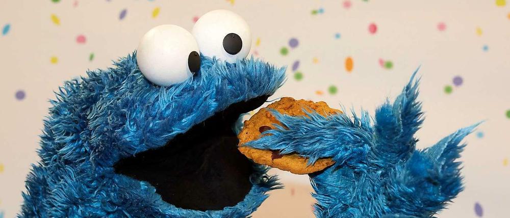 Das Krümelmonster ist empört über den Diebstahl von Mitgliedern der Linkspartei.