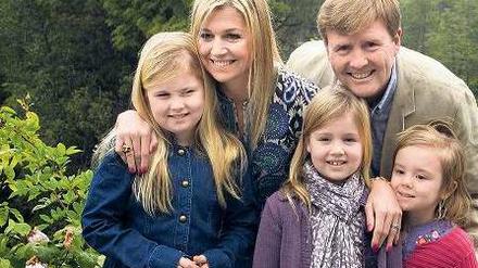 Glückliche Familie. Maxima, Willem-Alexander und die Töchter Catharina-Amalia, Alexia und Ariane.
