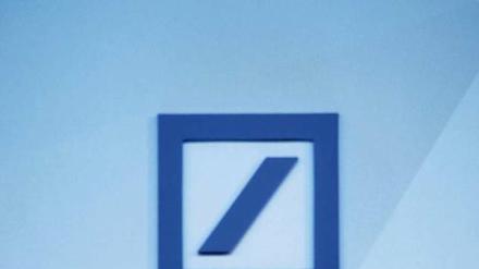 Luft nach oben. Die beiden Chefs der Deutschen Bank, Jürgen Fitschen (l.) und Anshu Jain, stellen sich auf einen Umbau der Bank ein, der mehrere Jahre dauern soll.