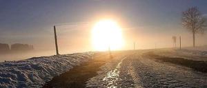 Vereiste Straße: Erst der Frost, dann der Frust.