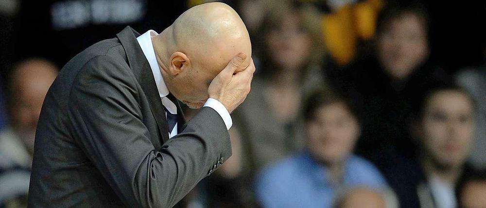 Alba-Trainer Sasa Obradovic konnte kaum mit ansehen, wie seine Mannschaft ab Mitte des ersten Viertels einem Rückstand hinterherlaufen musste.