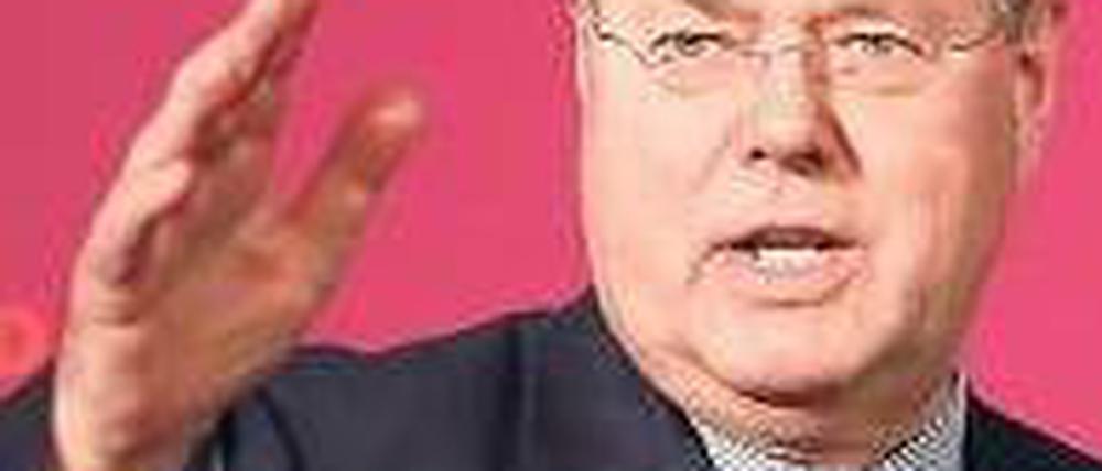 Richtungsweisend? Peer Steinbrück war am Dienstag in London. Foto: dpa
