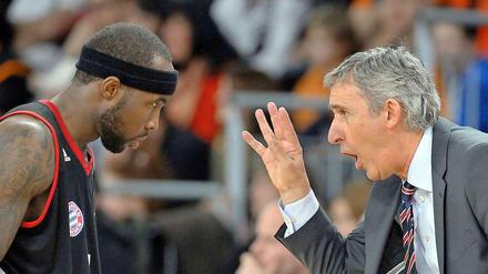 Auge in Auge: Bayerns Tyrese Rice und Svetislav Pesic (r.) im Zwiegespräch.