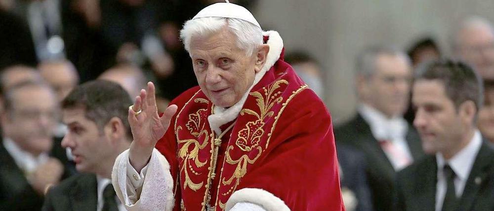 "Macht's gut. Und danke für den Fisch!" - Bewegende Worte bei der Abschiedsrede von Papst Benedikt XVI. 