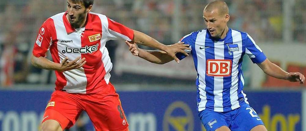 Kein Wiedersehen im Derby: Während Peer Kluge (r.) rechtzeitig zum Duell am Montag wieder fit ist, hat Markus Karl den 1. FC Union in Richtung Kaiserslautern verlassen.