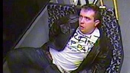 Dieser Mann wird von der Polizei gesucht.