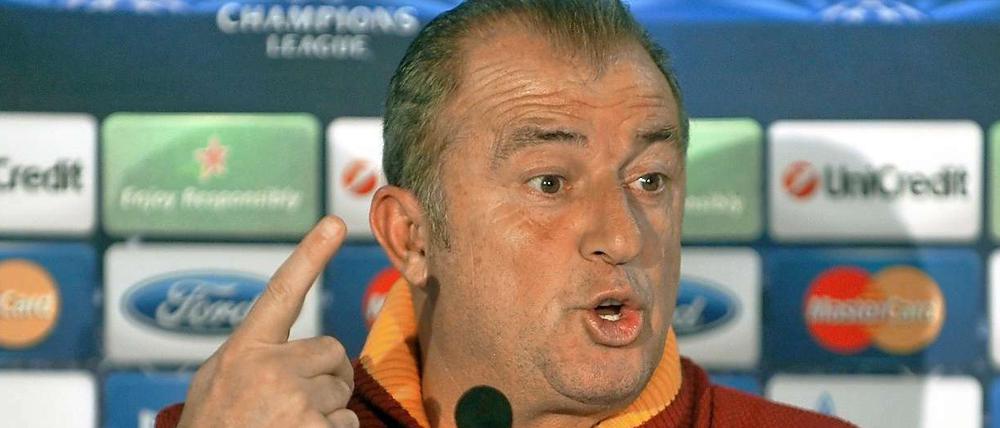 Gala-Trainer Fatih Terim warnt vor Schalke - doch keiner hört zu.