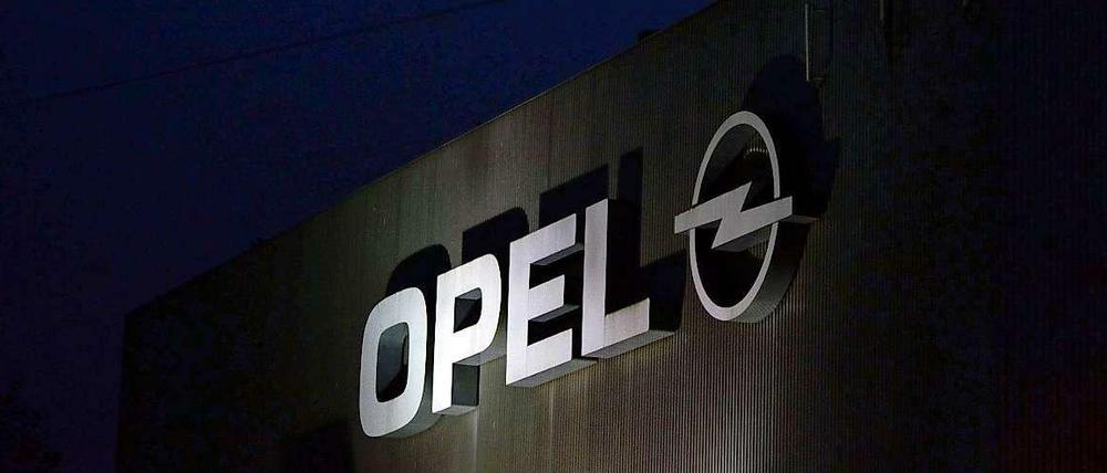 Für das Bochumer Opelwerk sieht es rabenschwarz aus.
