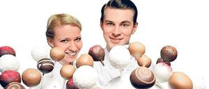 Sind sie nicht süß? Isabel Eschenweck und Benjamin Hoffmeier, auch privat ein Paar, backen zusammen. 