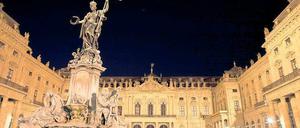 Würzburger Residenz mit Frankonia-Brunnen, das fränkische Versailles der Fürstbischöfe.