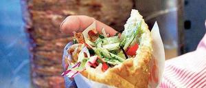 Nicht immer ist im Döner, was eigentlich reingehört. Erneut wurde in einem Döner Pferdefleisch entdeckt.