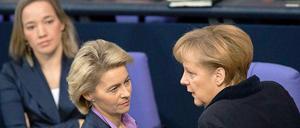 Kristina Schröder, Ursula von der Leyen und Angela Merkel.