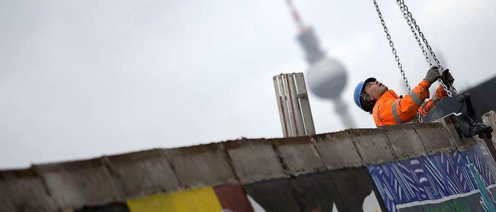 Die Demonstranten konnten am Freitag erste Erfolge feiern: Die Bauarbeiten wurden vorerst unterbrochen.