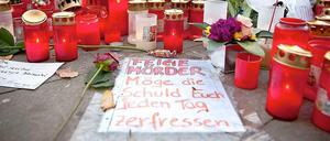 Nach der Trauer um Jonny K.: Die Staatsanwaltschaft Berlin hat wegen des tödlichen Angriffs auf den 20-jährigen Johnny K. und seinen Begleiter gegen vier Tatverdächtige Anklage vor einer Jugendkammer erhoben.