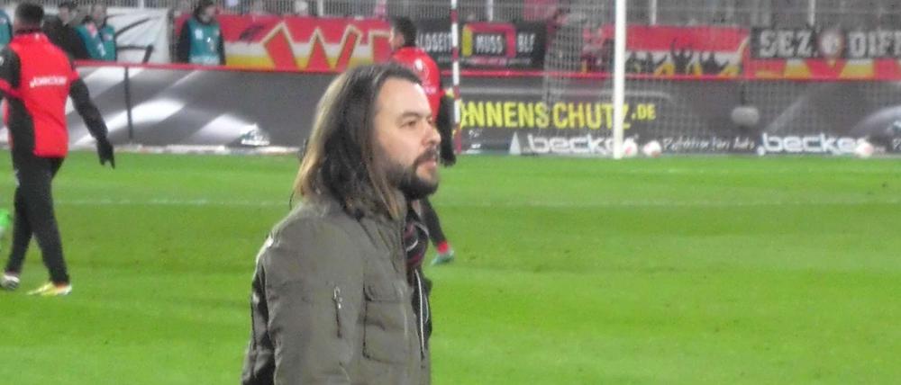 Arbeit bei der Arbeit. Unions Stadionsprecher ist gleichzeitig Chef der Kommunikationsabteilung.