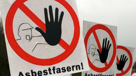 Asbestfasern können tödlich sein, wenn sie in die Lunge gelangen.