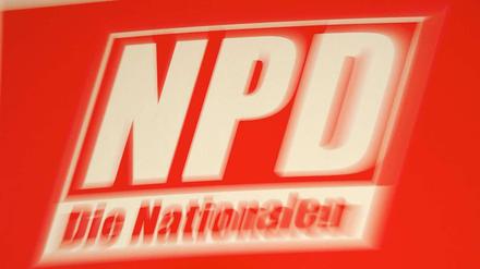 Nachdem das Bundesverfassungsgericht den Antrag der NPD abgelehnt hat, ihre Verfassungsmäßigkeit zu bestätigen, zieht die Partei nun vor den Europäischen Gerichtshof.