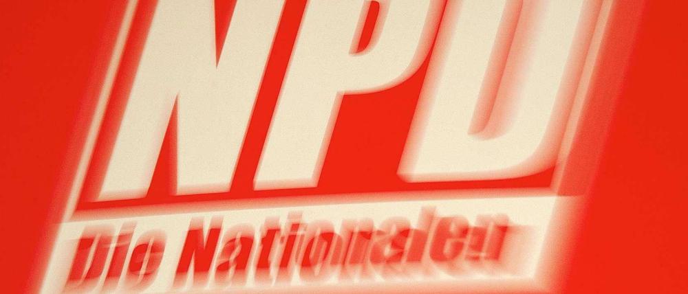 Nachdem das Bundesverfassungsgericht den Antrag der NPD abgelehnt hat, ihre Verfassungsmäßigkeit zu bestätigen, zieht die Partei nun vor den Europäischen Gerichtshof.