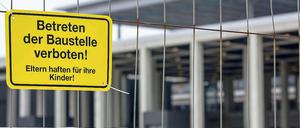 Das Terminal ist mit seiner Brandschutzanlage nicht einmal im Ansatz funktions- und genehmigungsfähig, muss teils saniert und teils umgeplant werden. Und auch sonst gibt es für den neuen Flughafenchef viel zu tun.