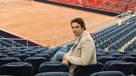 Turnierdirektor Michael Stich auf dem Center Court am Rothenbaum.
