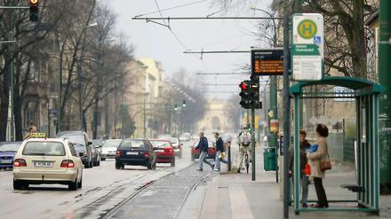 Potsdamer Haltestellen sollen demnächst als Nichtraucherzonen gekennzeichnet werden.